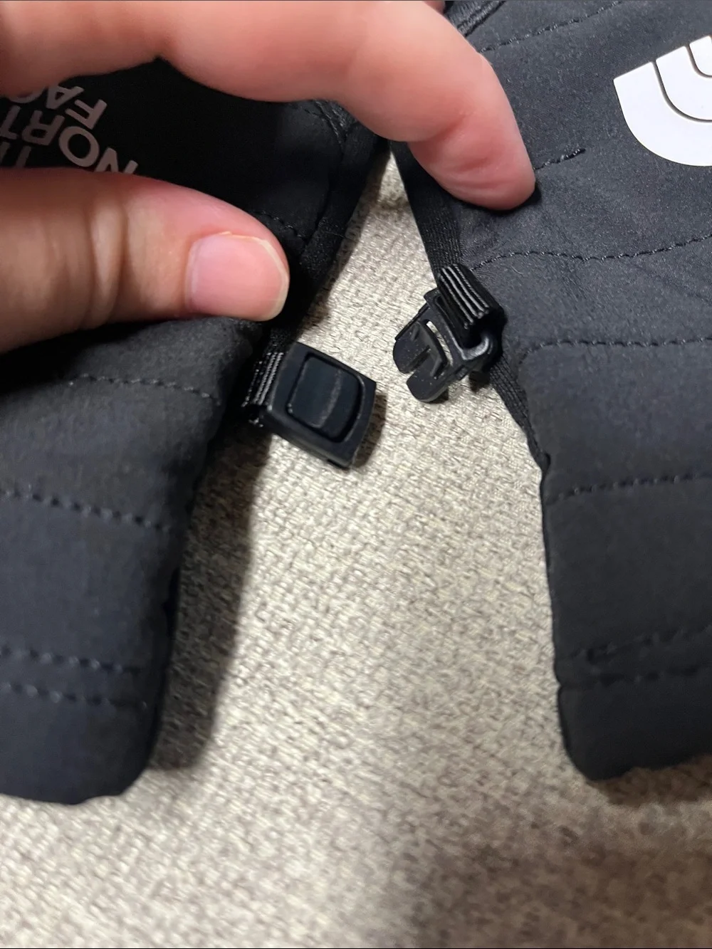 The North Face Black Men (M) or Women’s (L) Winter Gloves